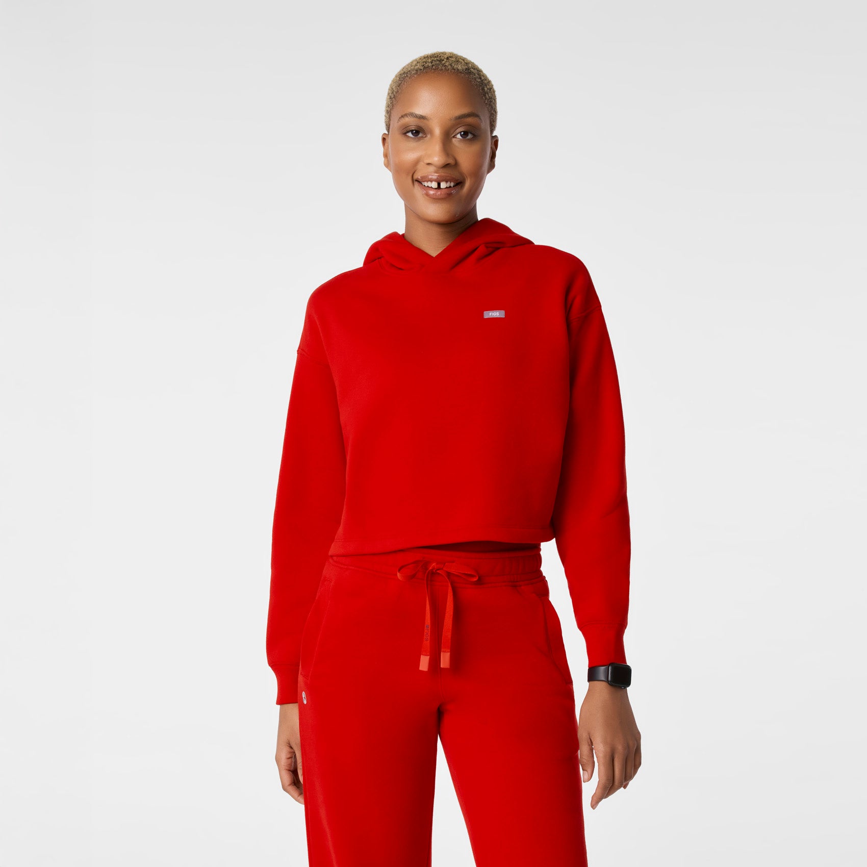 2025_Q4_11_WINNING-RED_OFF-SHIFT-CROPPED-HOODIE_DEJA_1156